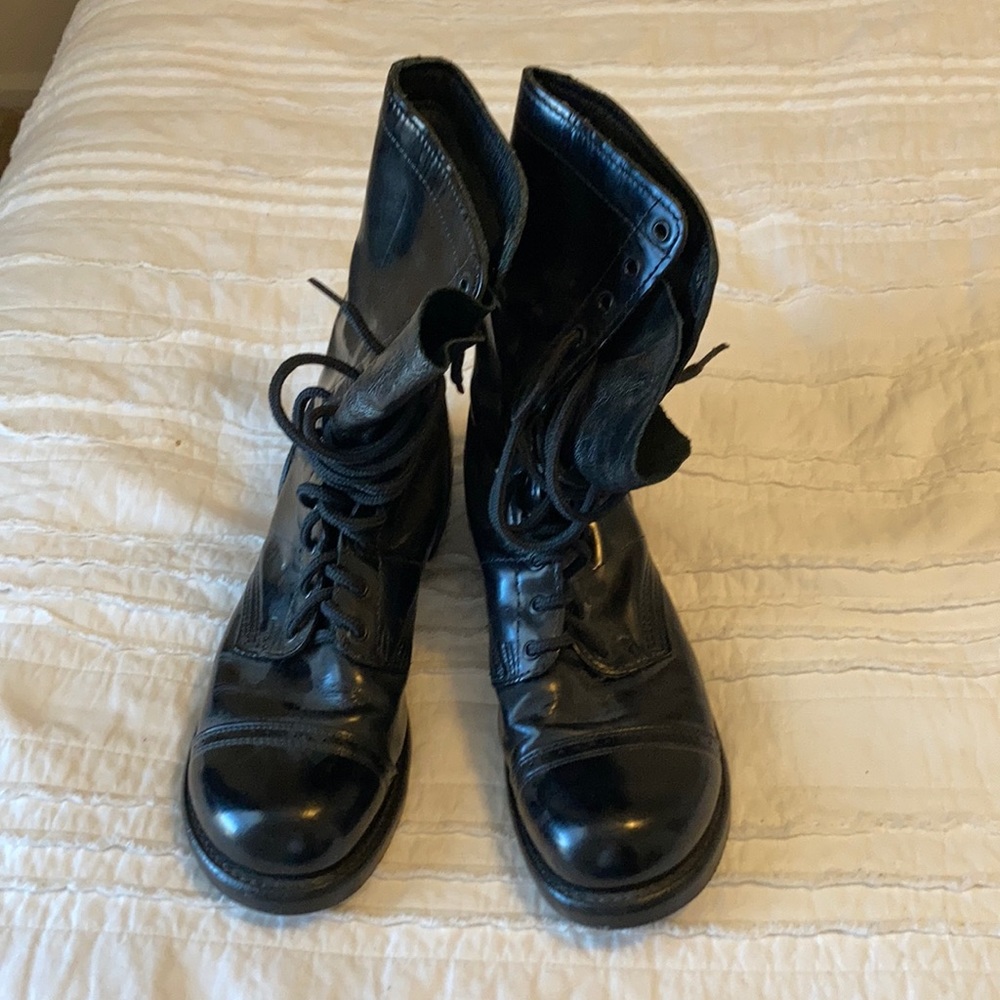 Corcoran Black Jump Boots